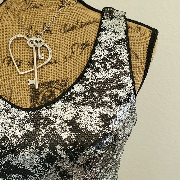 Soprano Silver/black sleeveless metallic sequin dress Med. NWT - Picture 2 of 8